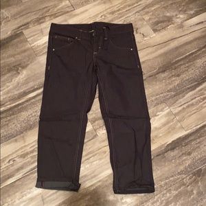 Black capri jeans